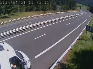 Caméra autoroute A75 à hauteur de la sortie 42 (Rodez, Laissac, Aire de l'Auvergne) située sur la commune d'Auberoques, près de Sévérac-le-Château