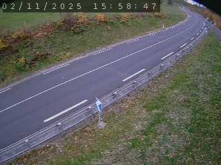 Webcam routière au niveau de Fix-Saint-Geneys en Haute-Loire, sur la N102 à 1075 mètres d'altitude