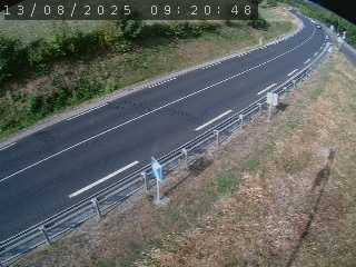 Webcam routière au niveau de Fix-Saint-Geneys en Haute-Loire, sur la N102 à 1075 mètres d'altitude