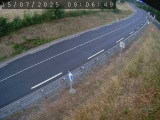 Webcam routière au niveau de Fix-Saint-Geneys en Haute-Loire, sur la N102 à 1075 mètres d'altitude