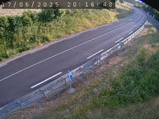 Webcam routière au niveau de Fix-Saint-Geneys en Haute-Loire, sur la N102 à 1075 mètres d'altitude