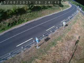 Webcam routière au niveau de Fix-Saint-Geneys en Haute-Loire, sur la N102 à 1075 mètres d'altitude