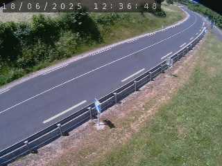 Webcam routière au niveau de Fix-Saint-Geneys en Haute-Loire, sur la N102 à 1075 mètres d'altitude