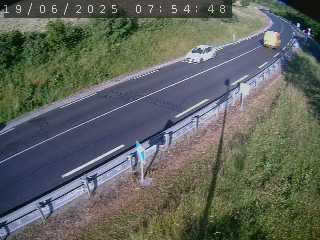 Webcam routière au niveau de Fix-Saint-Geneys en Haute-Loire, sur la N102 à 1075 mètres d'altitude