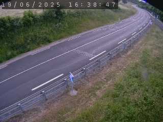 Webcam routière au niveau de Fix-Saint-Geneys en Haute-Loire, sur la N102 à 1075 mètres d'altitude