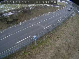 Webcam routière au niveau de Fix-Saint-Geneys en Haute-Loire, sur la N102 à 1075 mètres d'altitude