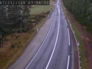 Webcam routière au niveau du lieu-dit de Peyrebeille dans la commune de Lanarce en Ardèche à 1282 mètres d'altitude