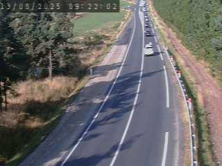 Webcam routière au niveau du lieu-dit de Peyrebeille dans la commune de Lanarce en Ardèche à 1282 mètres d'altitude