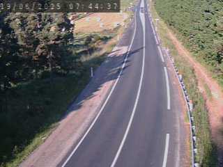 Webcam routière au niveau du lieu-dit de Peyrebeille dans la commune de Lanarce en Ardèche à 1282 mètres d'altitude